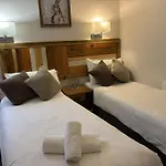 Holiday home The Dog House On The Meadows, The Bay Filey, Enclosed Deck, 2 Bedrooms With Ensuites, 2 Dogs Welcome